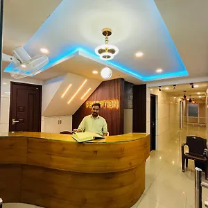 Priya Kozhikode